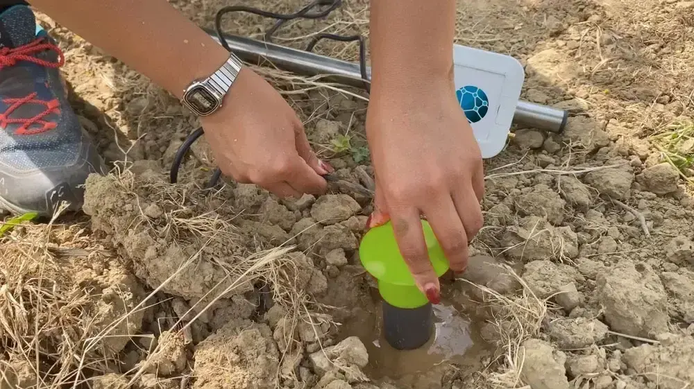 Installation-Sonde-capacitive-weenat